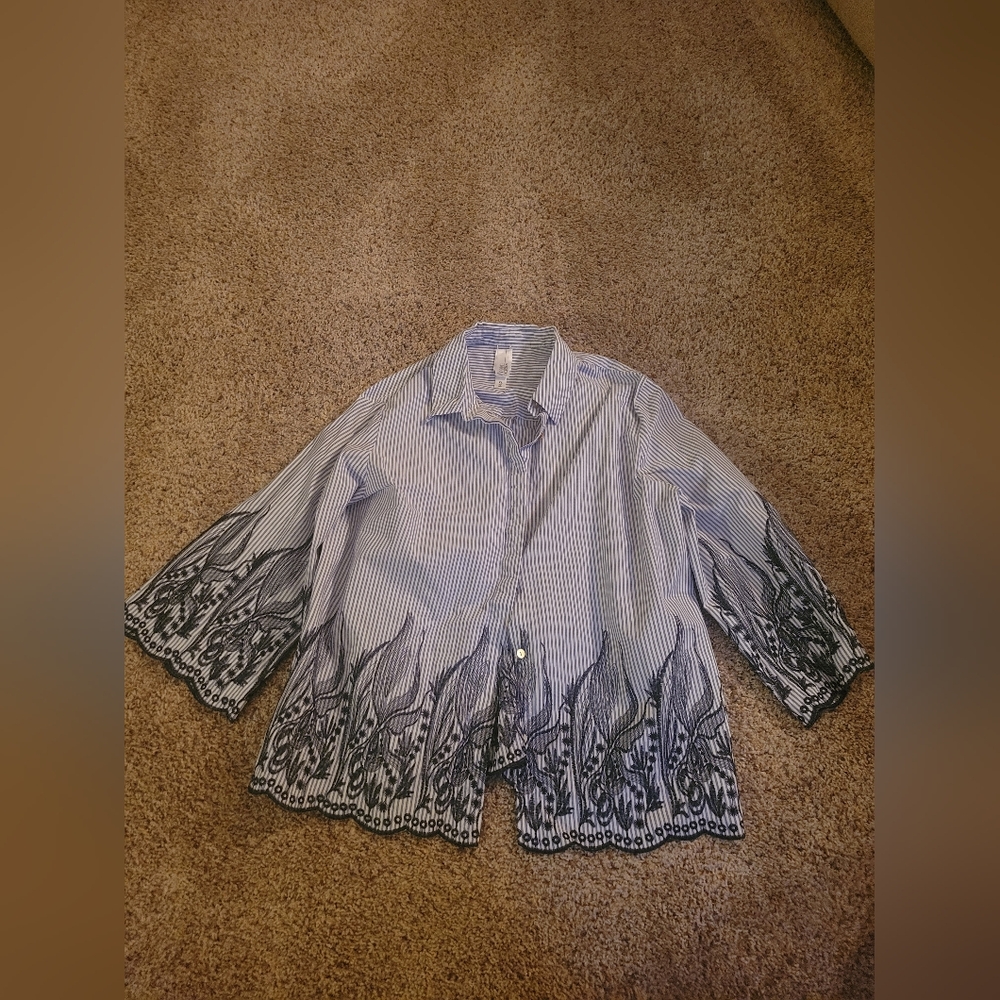 Marla Wynne Blue Shirt